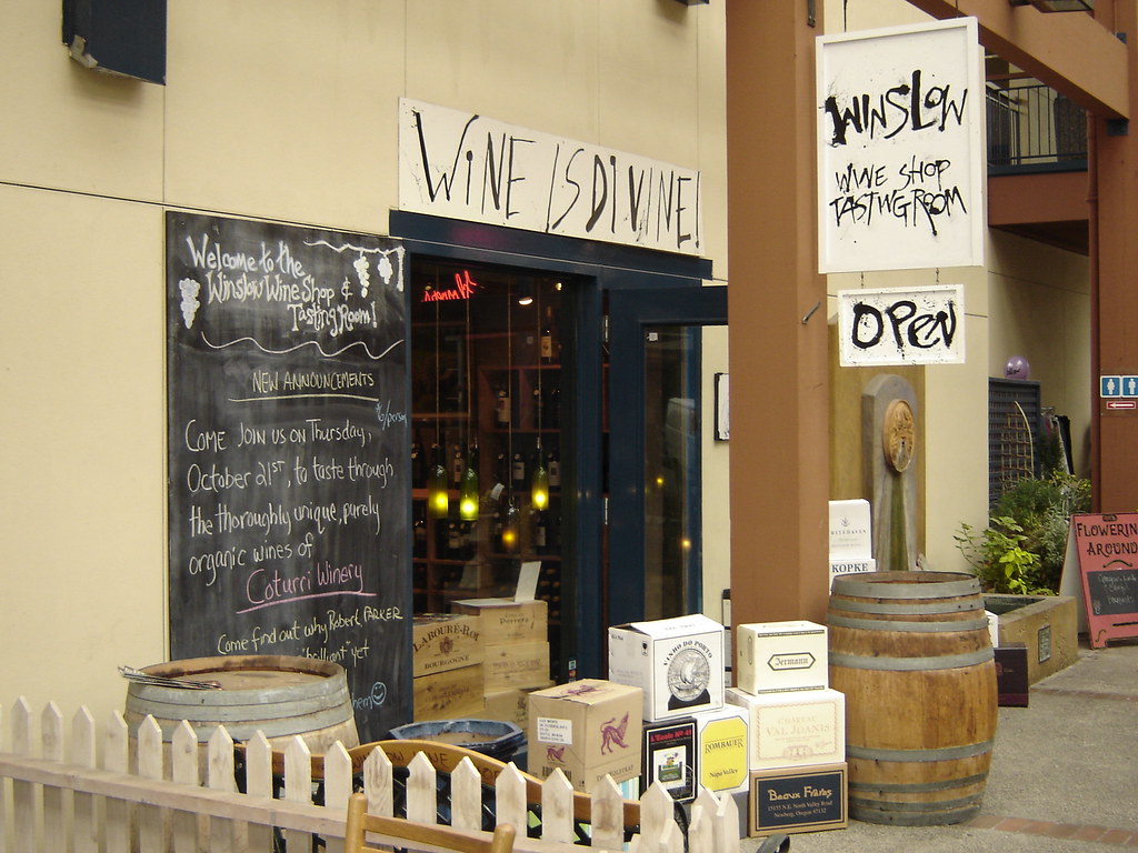 Seattle wine store Mauricio Novaes Flickr