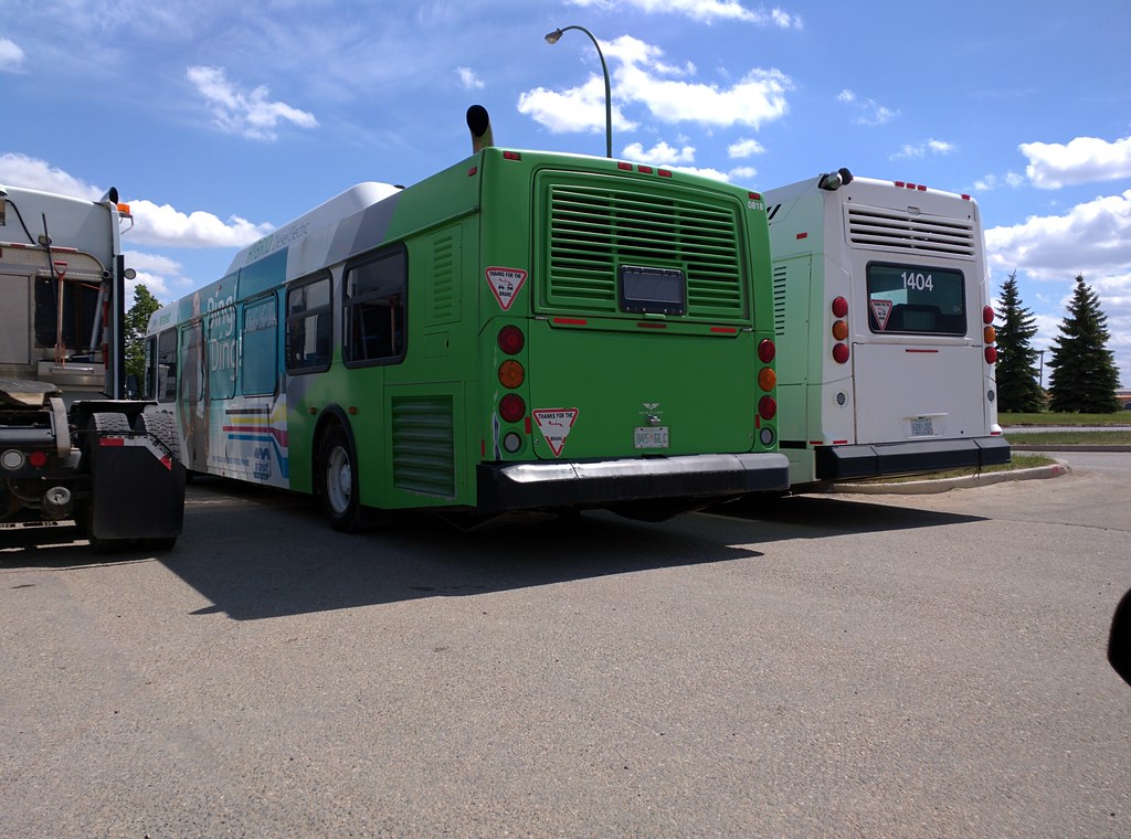 Saskatoon Transit Buses at Cummins Service Centre In 2014,… Flickr