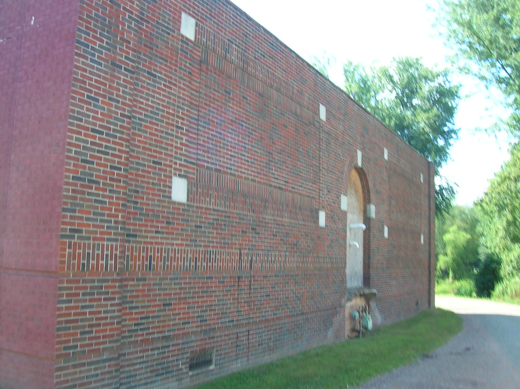 081208 Amsterdam SchoolAmsterdam, Ohio (7) Aaron Turner Flickr