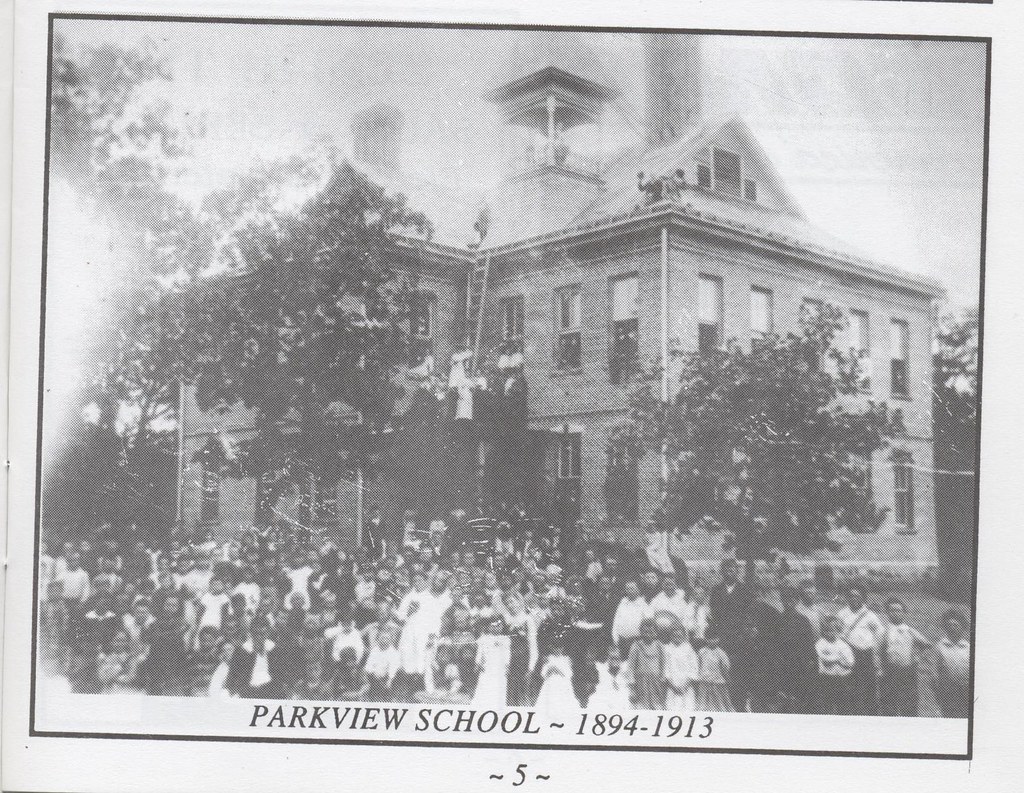 Parkview School People in front of Parkview School. It was… Flickr