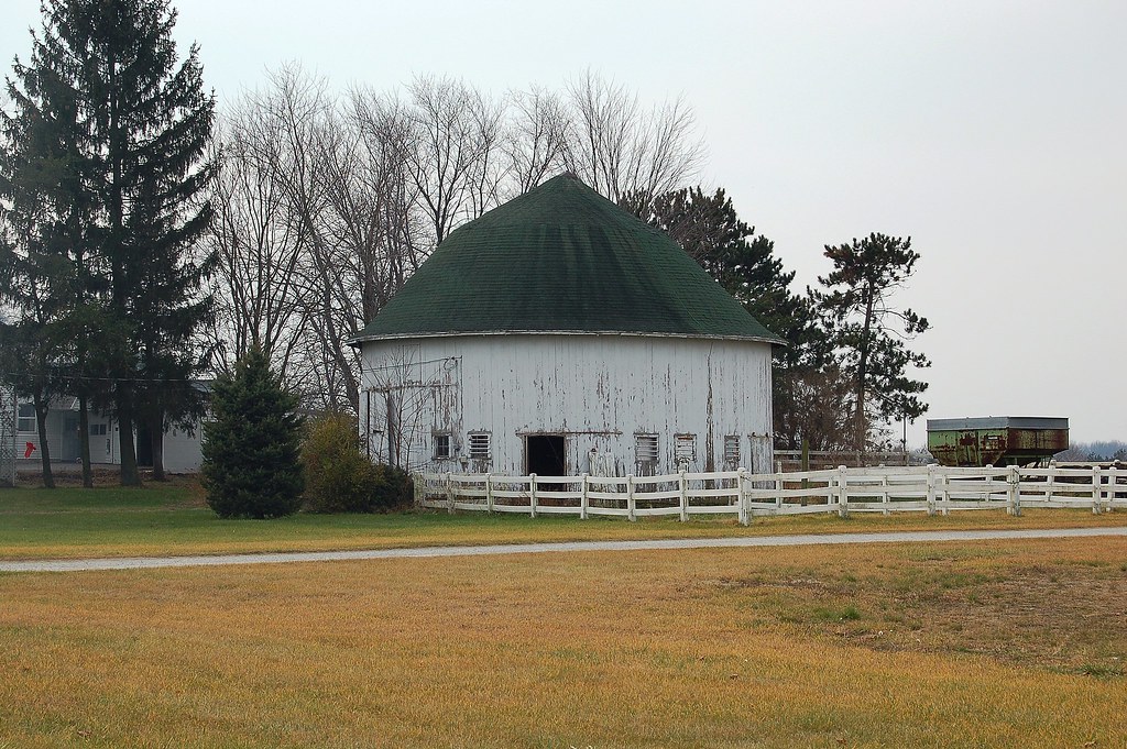 Indiana, Fulton County (2,105) The small barn 40 feet in … Flickr