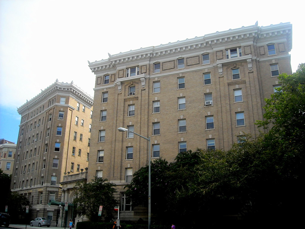 The Wyoming Apartments The Wyoming Apartments at 2022 Colu… Flickr