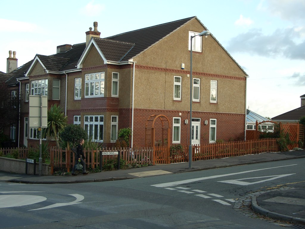 Road new house Completed in 2006, this house is an … Flickr