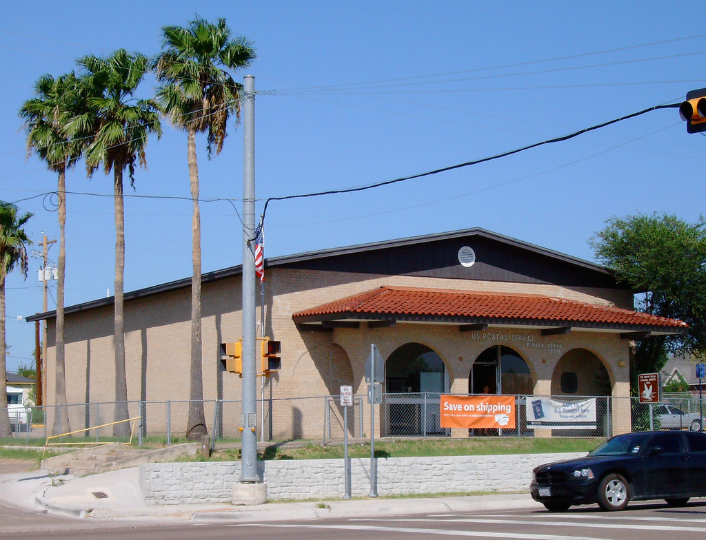 Post Office 78076 (Zapata, Texas) I love the palm trees in… Flickr
