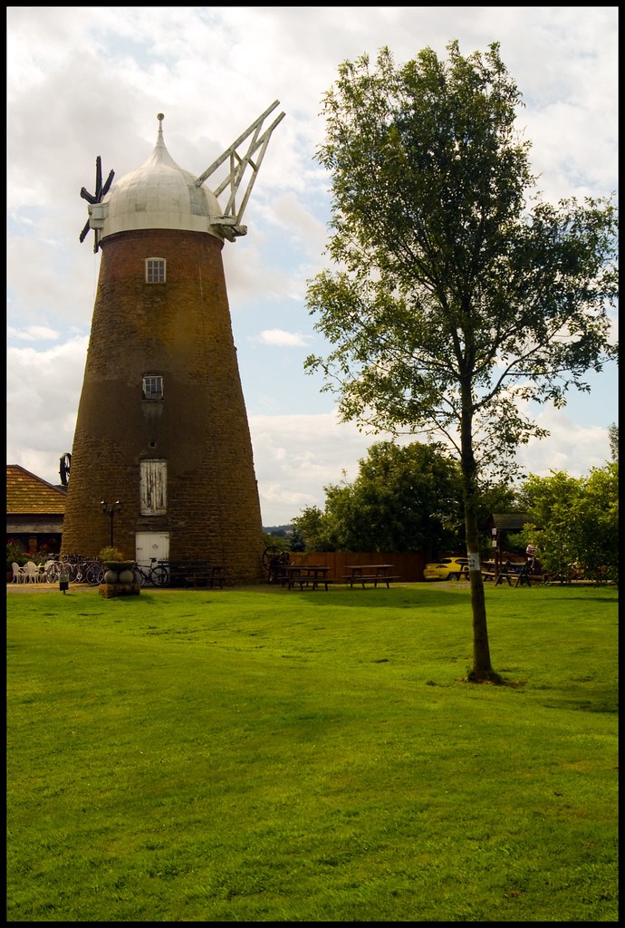 Wymondham, Leicestershire The windmill was built in 1814 a… Flickr