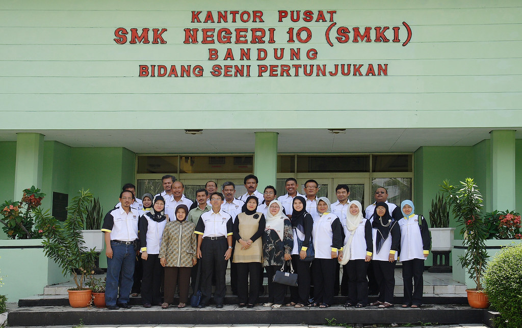 SMKN 10 BANDUNG Lawatan JPN Perak ke JakartaBandung 27