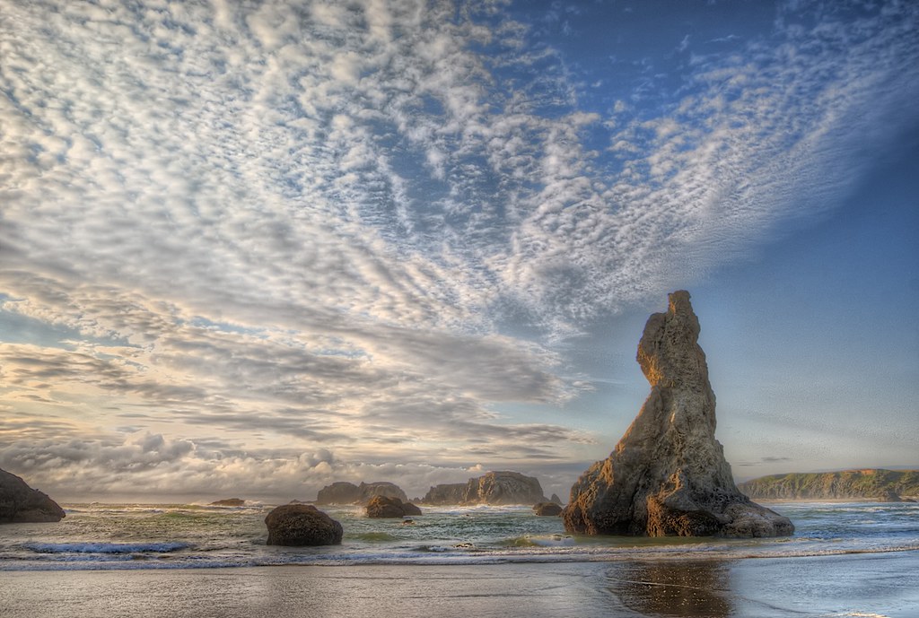 Bandon Rocks and Sky My first day in Bandon, OR brought so… Flickr