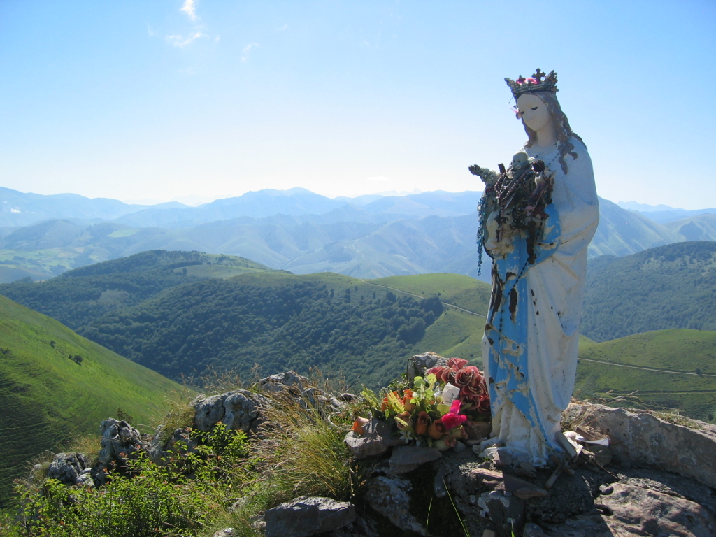 Virgin Staue of the Virgin, Vierge de Biakorri, Camino de … Flickr