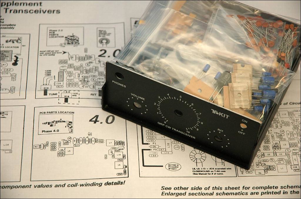 The TenTec 30m CW kit Morse Code transceiver at 10MHz. Se… Flickr