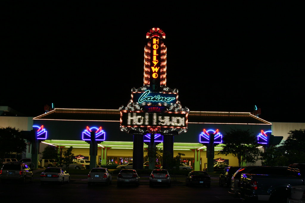 Tunica New Year'S Eve 2023 Events Hollywood Casino Tunica The front of the casino with all… Flickr