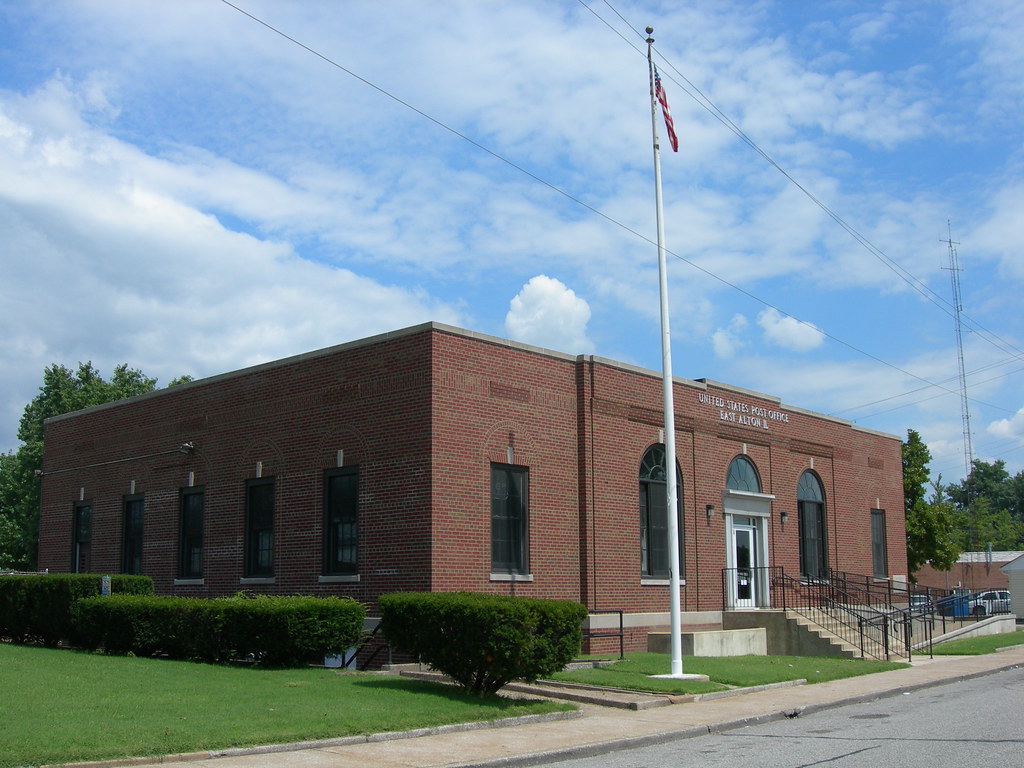 East Alton, Illinois 62024 Built in 1934. New Deal mural … Flickr