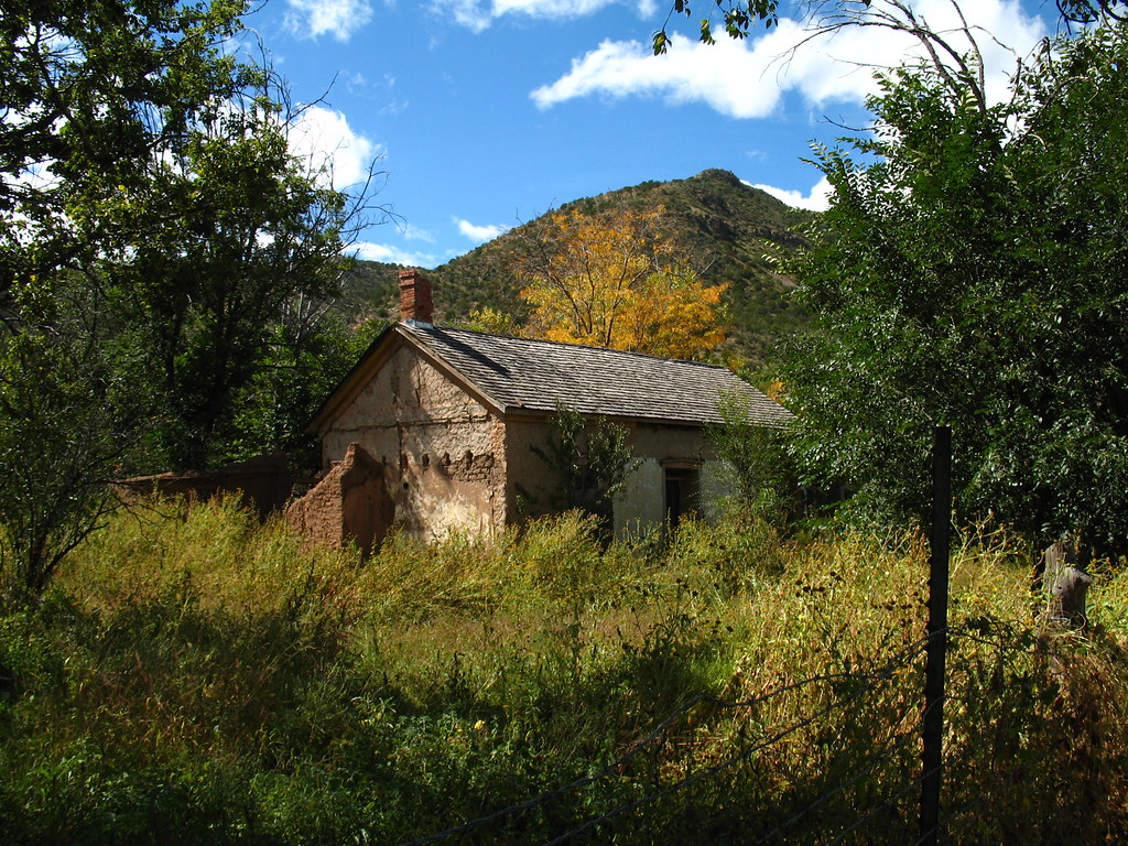 House in Lincoln NM near the site where Billy the Kid brok… Flickr