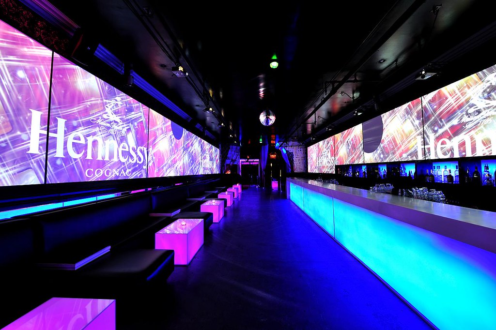 Tunnel Tunnel Night Club/Lounge West Pender, Vancouver Nelson Wei Flickr