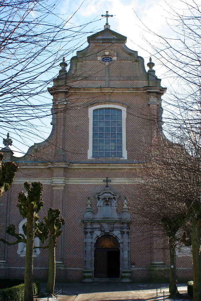Begijnhofkerk, Hoogstraten a photo on Flickriver