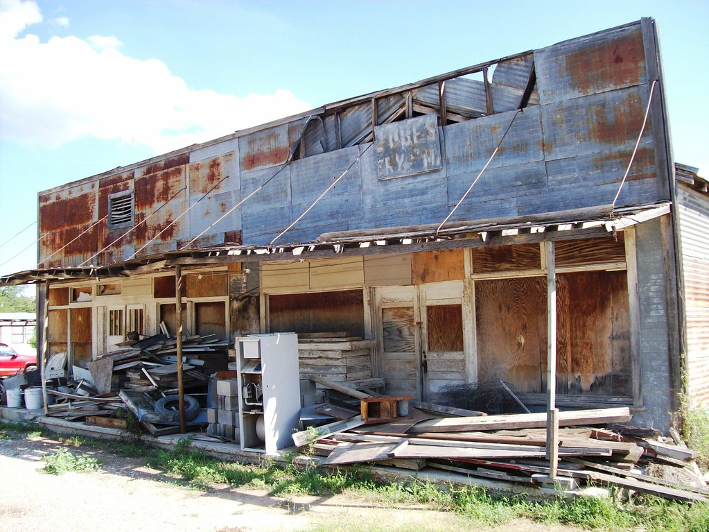 iraan59 Iraan, Texas. Abandoned building in the middle of … Flickr
