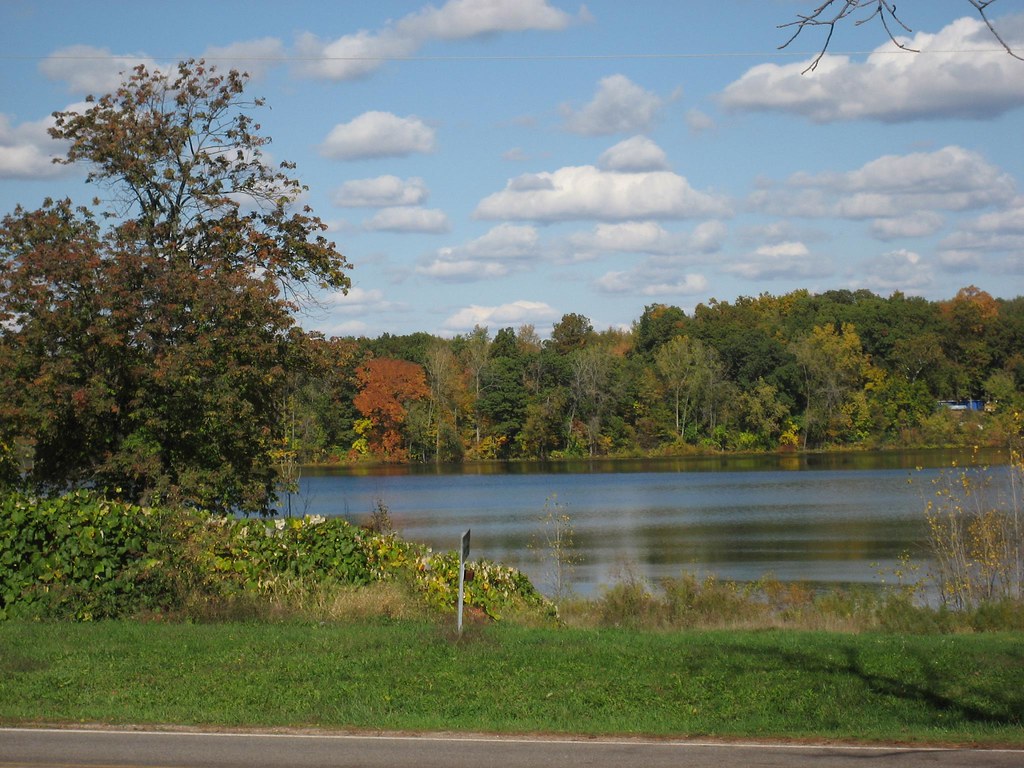Corey Lake Orchards View of Corey Lake from the farm marke… Flickr
