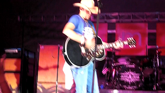 Jason Aldean Asphalt Cowboy Jason Aldean in Fayetteville, … Flickr