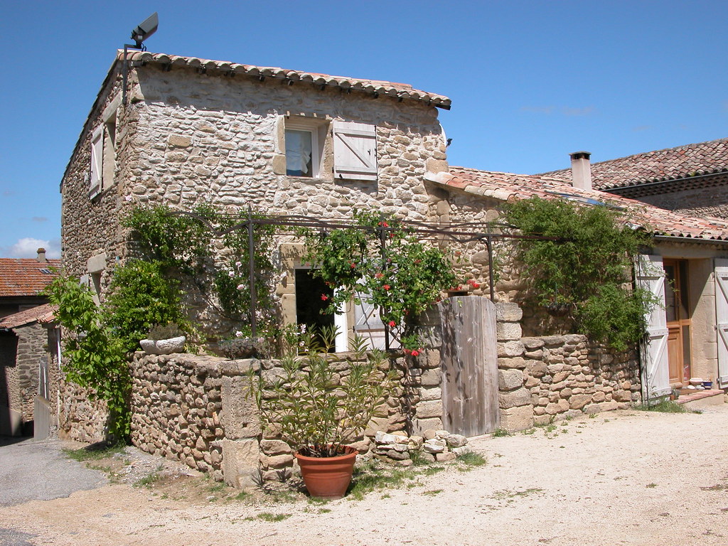 Un petit coin dans la Drôme charline soubeyrand Flickr