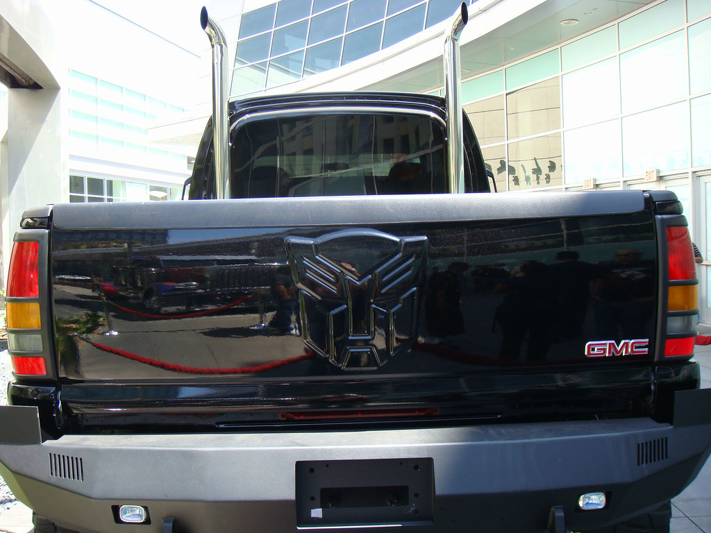 Transformers movie Ironhide Autobot 2007 GMC Topkick pickup truck at