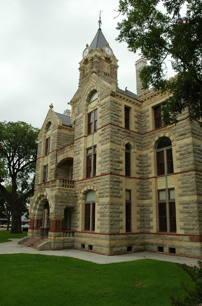 Fayette County Courthouse Fayette County Courthouse in La … Flickr