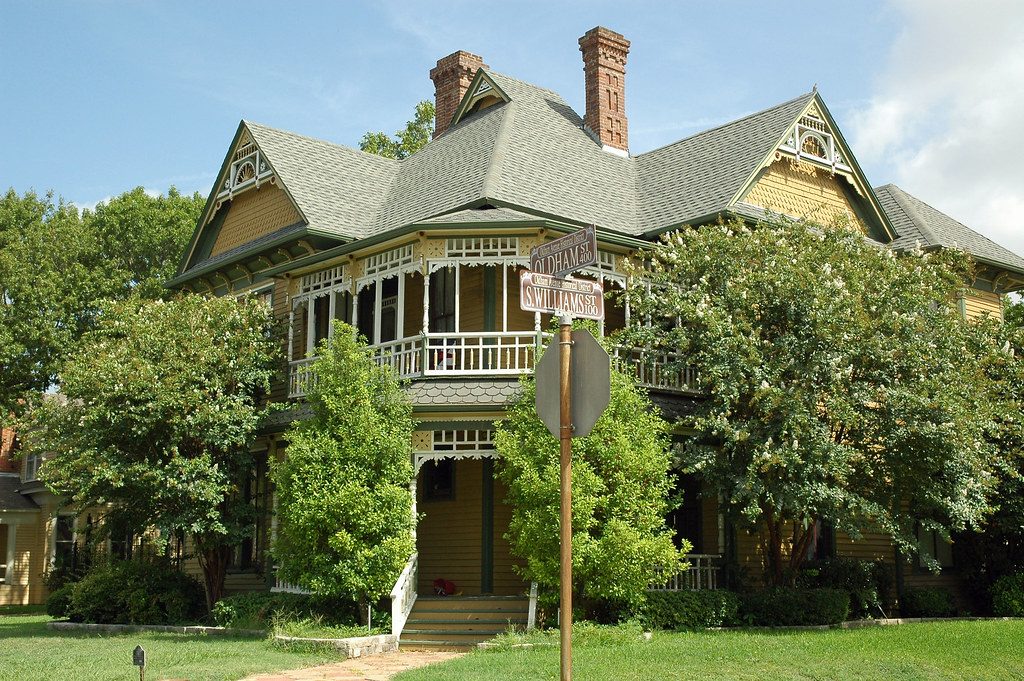 Oldham Avenue Historic District Historic house in the Oldh… Flickr