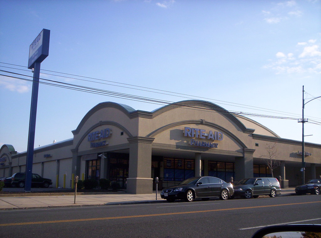 Penn Fruit/ Drug Emporium/ Eckerd/ Rite Aid Philly North… Flickr
