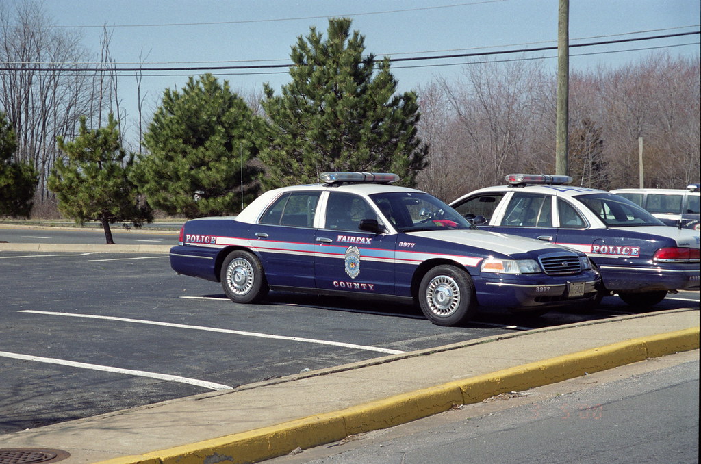 Fairfax County (VA) Police Ford Crown Victoria a photo on Flickriver