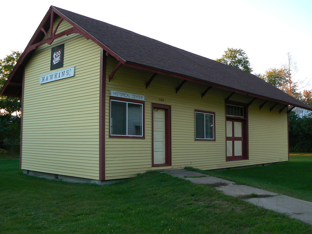 Hawkins,Wisconsin Soo Line basic country depot. ghost machine Flickr