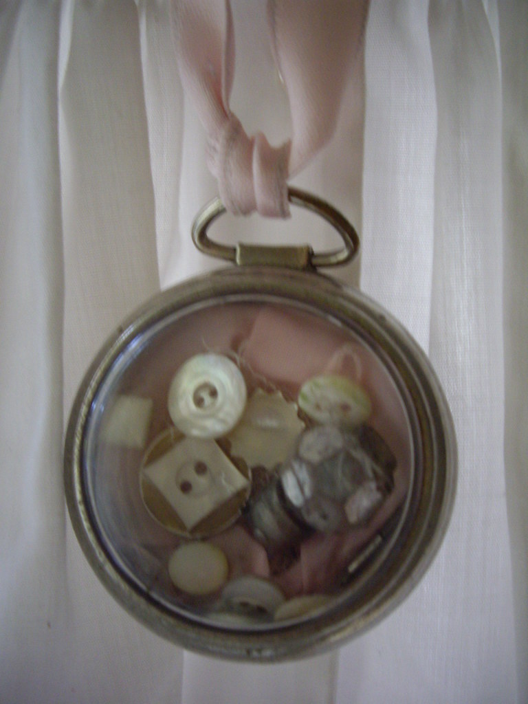 detail of old watch dial vintage watch case with mother of… Flickr