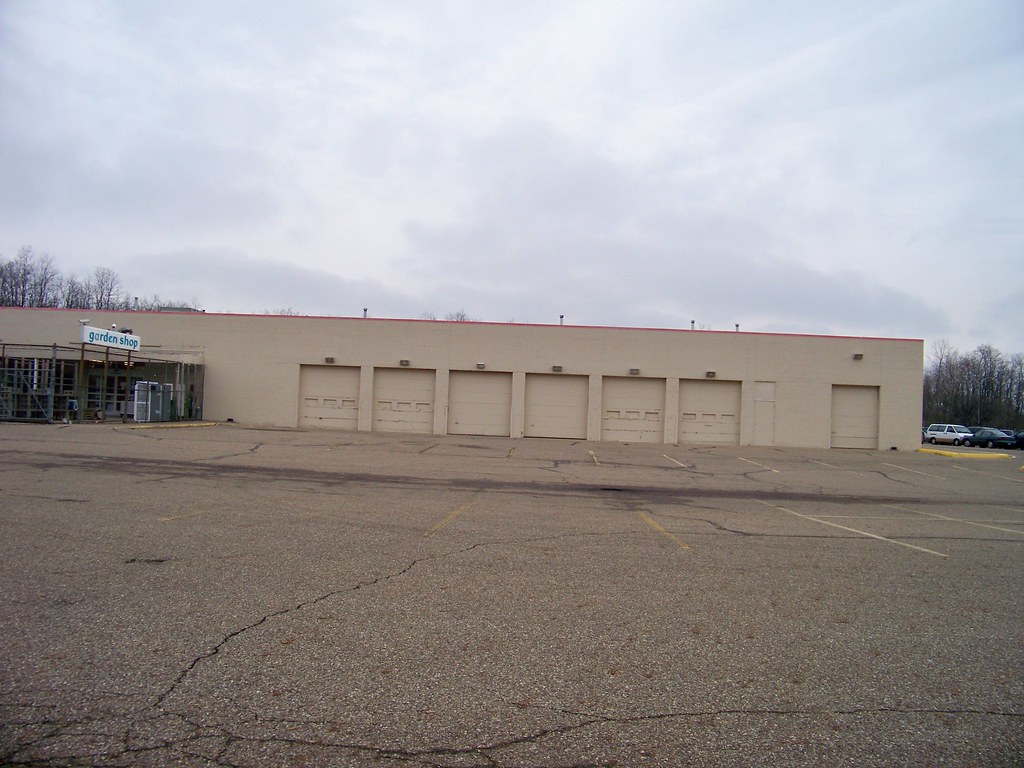 KMART Auto Service CTR. Kmart 1447 n main st north canton,… Flickr