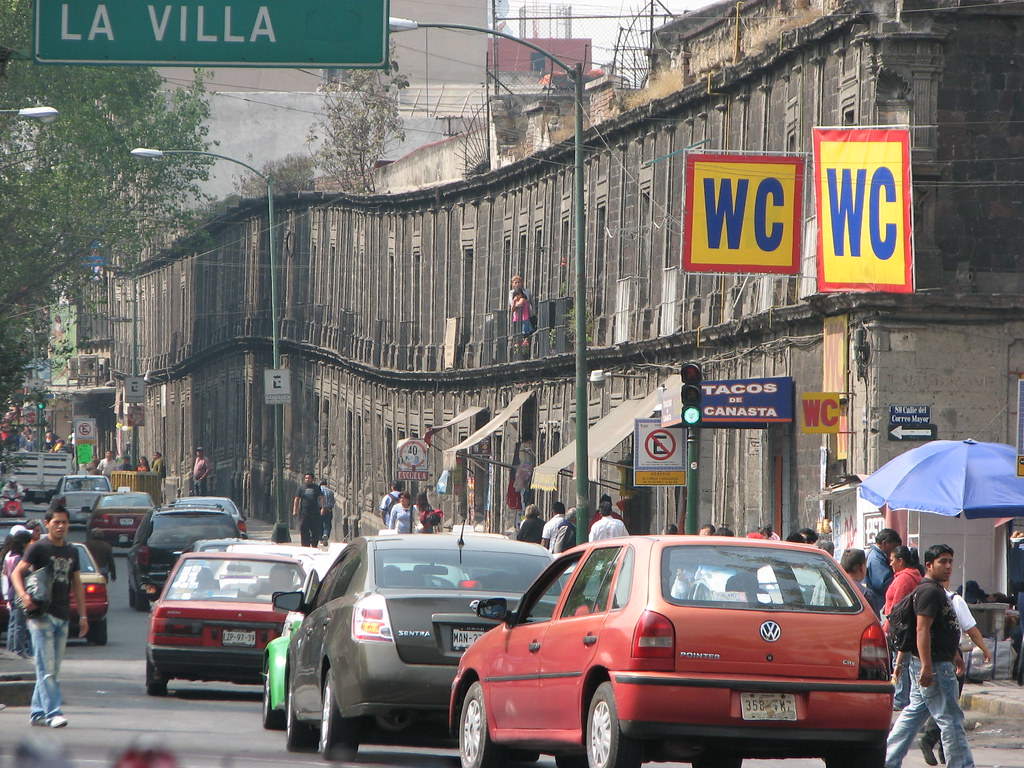 Mexico is sinking! This row of houses was probably straigh… Flickr