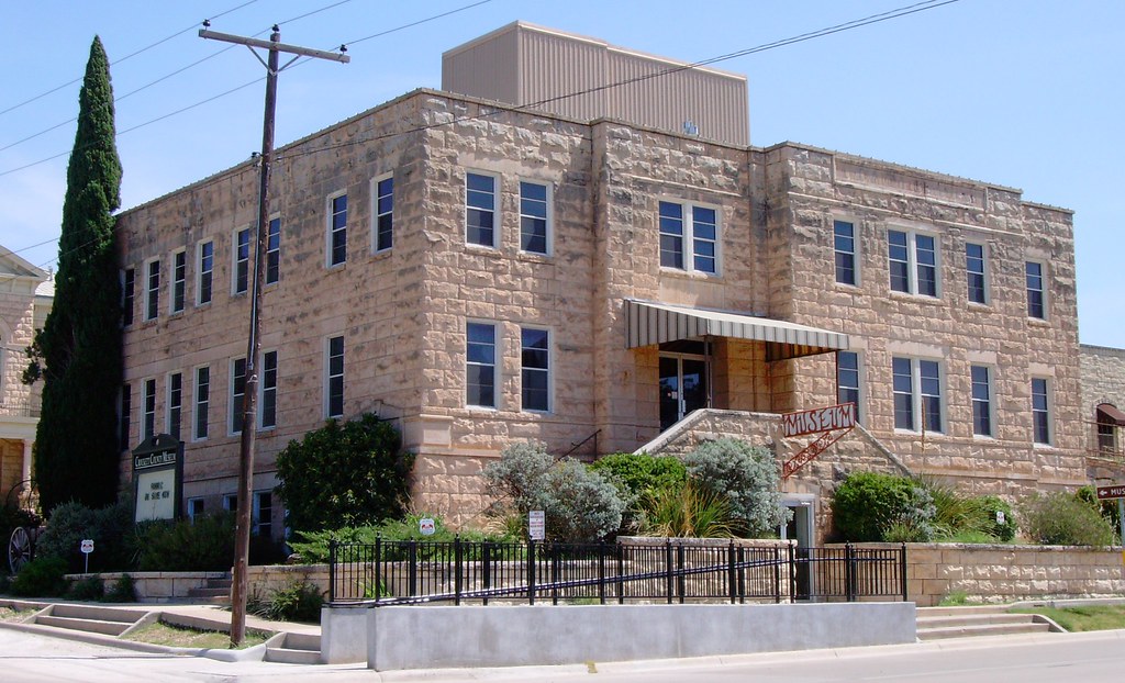 Crockett County Museum (Ozona, Texas) Located beside the C… Flickr
