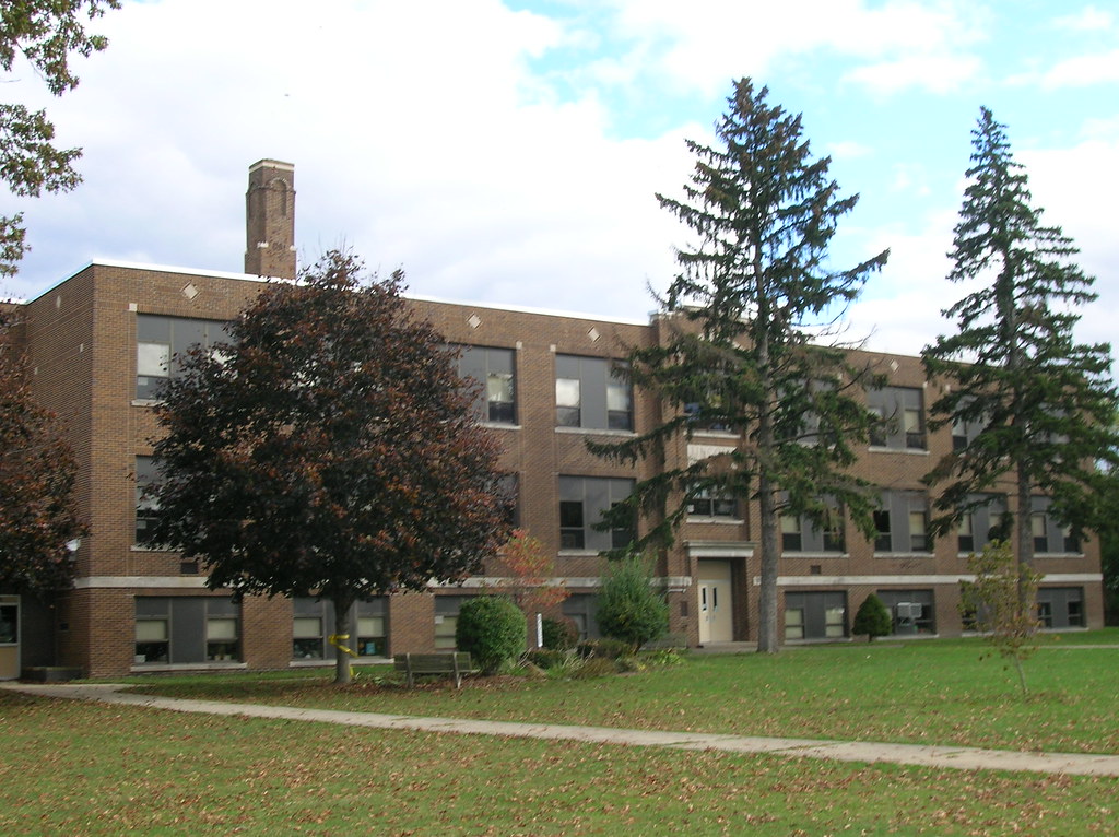 101808 Lincoln SchoolCuyahoga Falls, Ohio (14) Aaron Turner Flickr