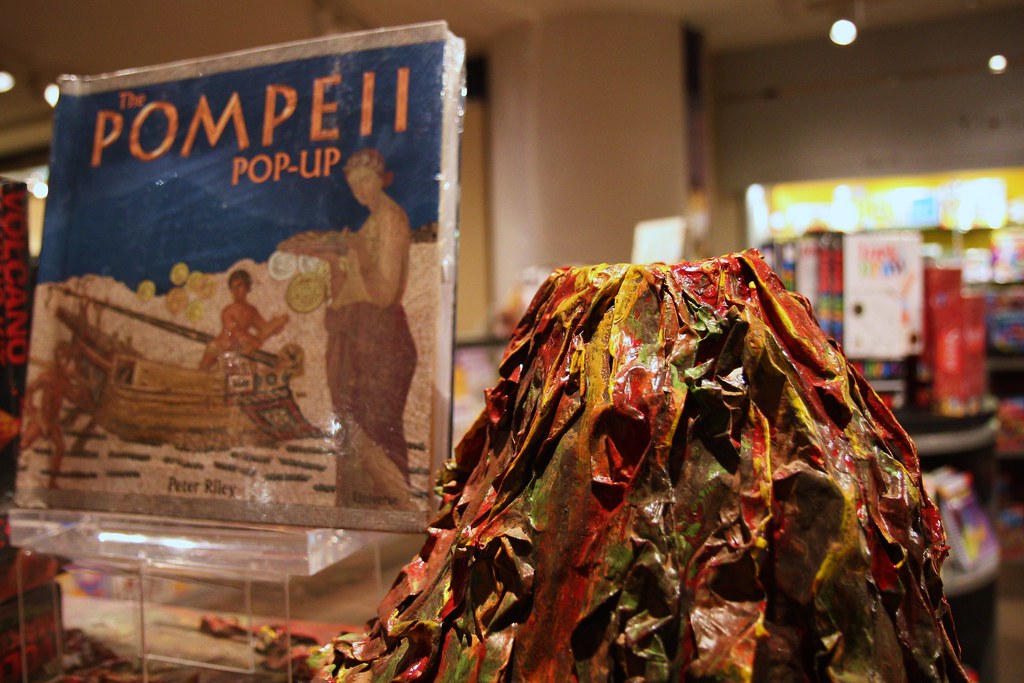 NGA Gift Shop Pompeii Model volcano and Pompeii book in th… Flickr