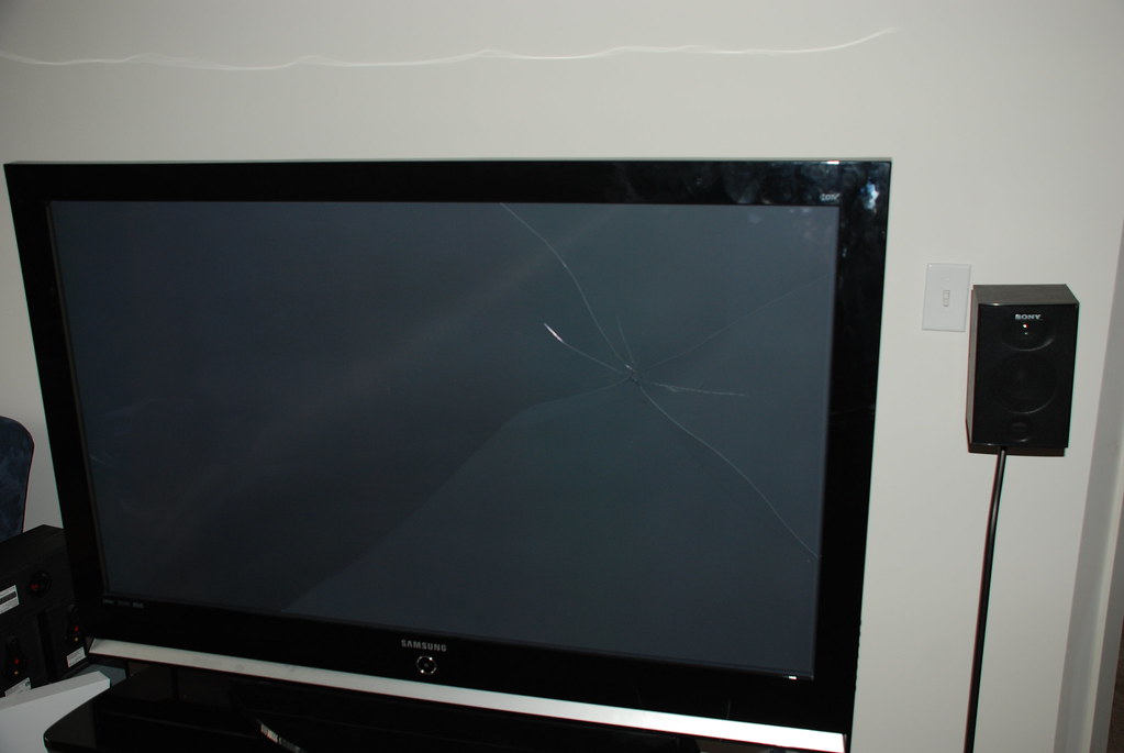 Cracked 50" Samsung Plasma Our tv cracked during our recen… Flickr