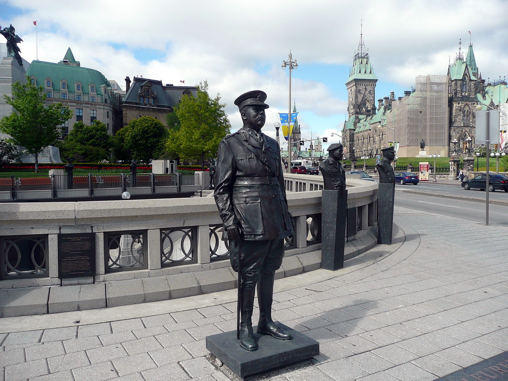Sir Arthur Currie Statue of Sir Arthur Currie at the Natio… Flickr
