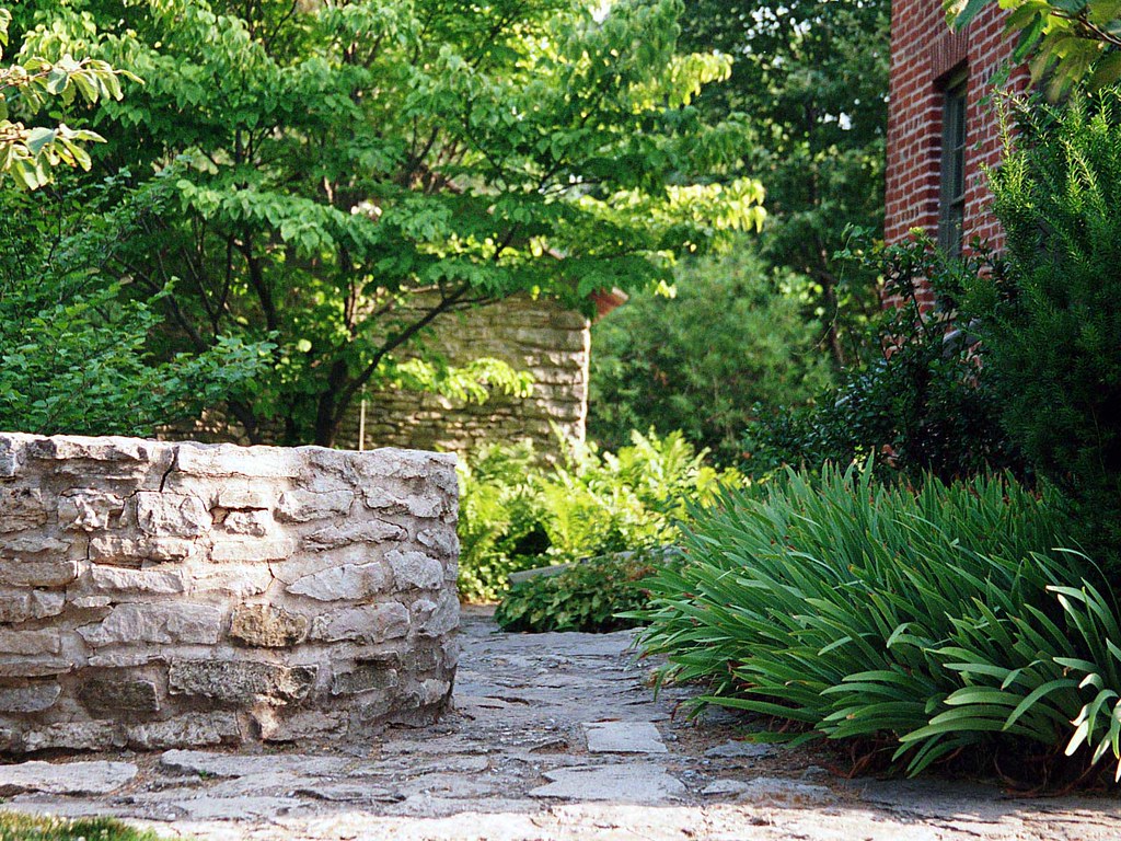 A Water Well, Nauvoo Michael Whiffen Flickr