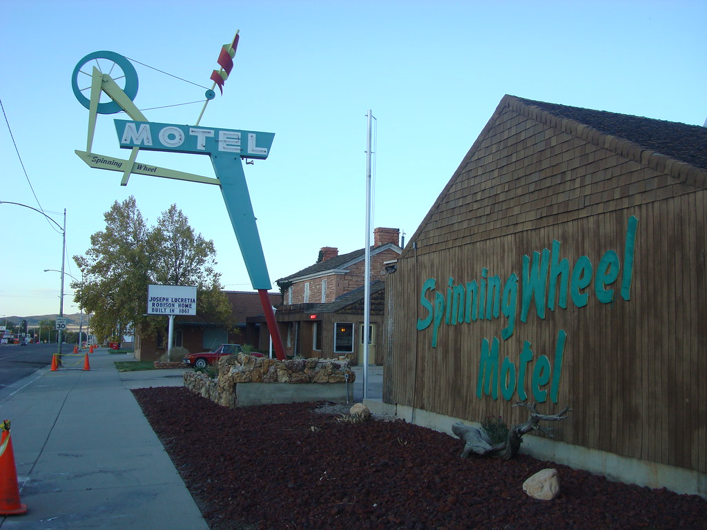 Spinning Wheel Motel Fillmore, Utah If you look at the f… Flickr
