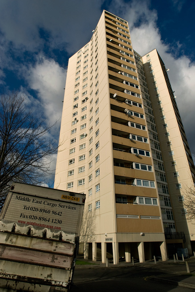 Moreton Tower 1 Steyne Estate, Acton, West London. Part o… Flickr