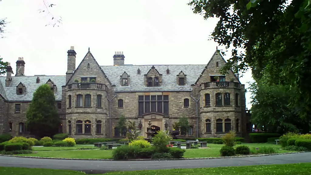 Mill Neck Manor Porch visible on right Sefton Manor Mill N… Flickr