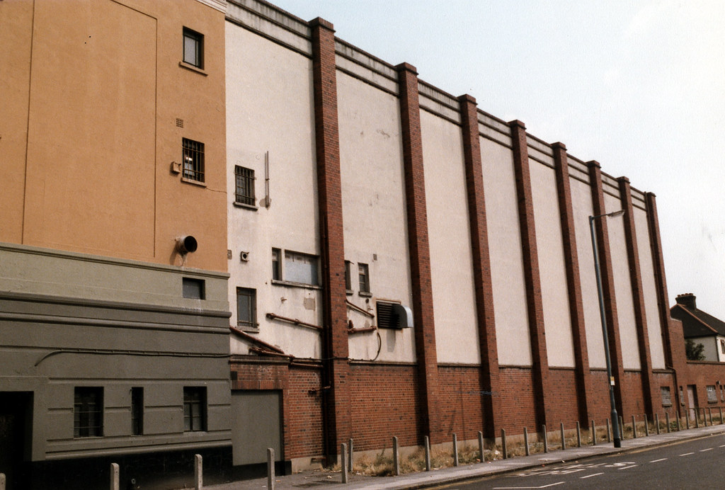 Odeon Ilford, Gants Hill 1984 dusashenka Flickr