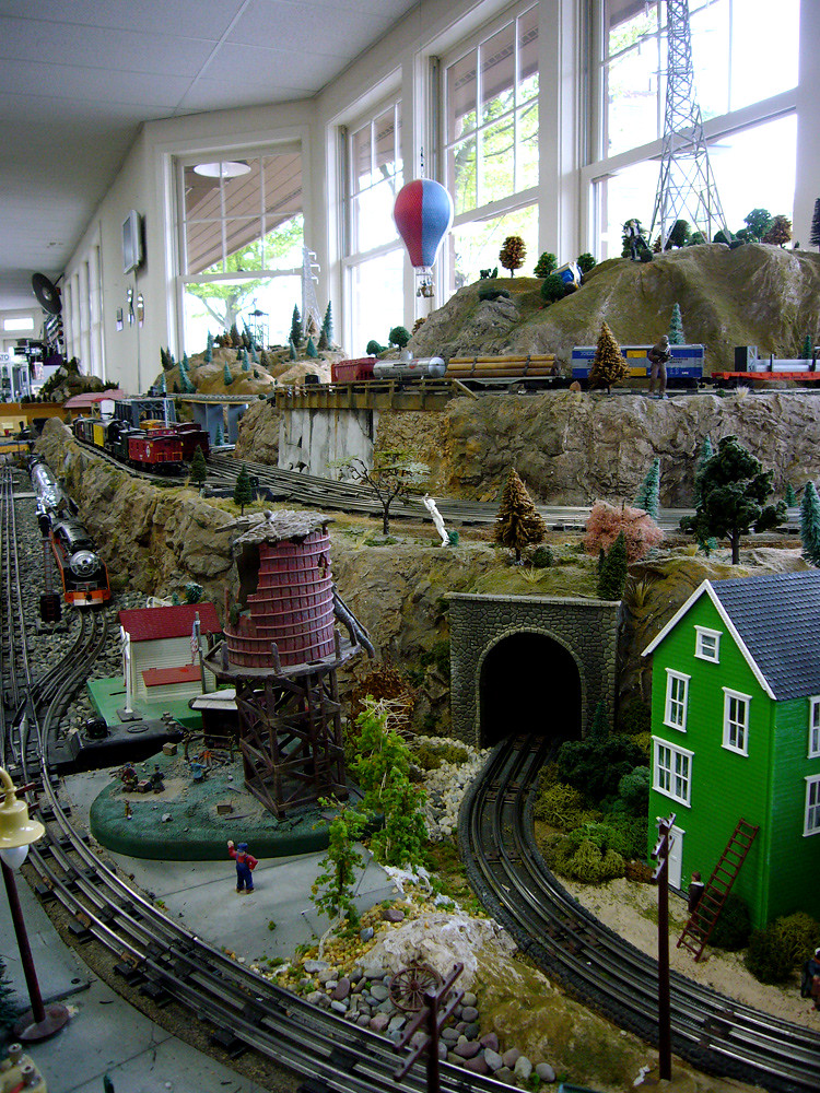 Eastside Trains Kirkland, WA こんな大きいジオラマ作って遊びたいなぁ〜。 migimatronica