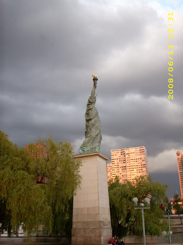 Mini Statue of Liberty Mini Statue of Liberty as seen from… Flickr