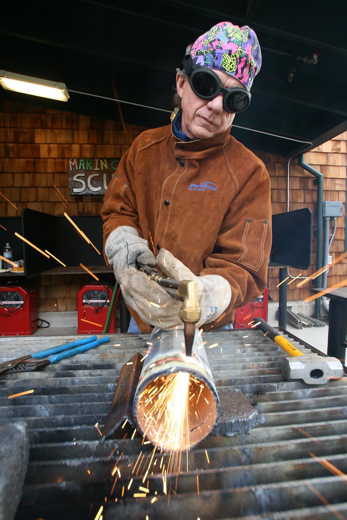 12/6/08 Weld Class Lucinda Lee Katz and Don Alexander lear… Flickr