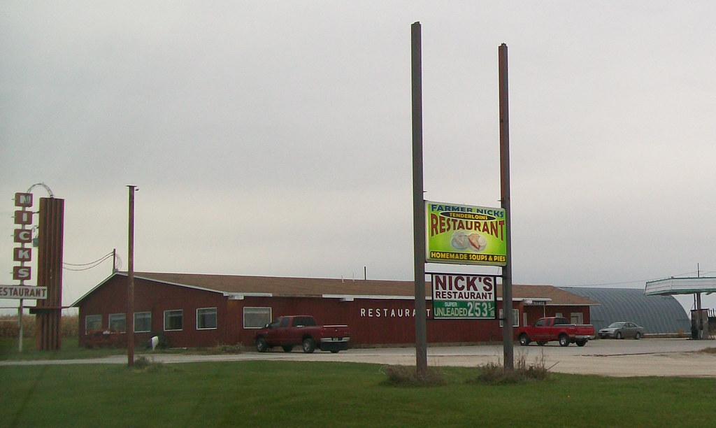 Farmer Nicks Restaurant, Brooklyn Iowa2 anothertom Flickr