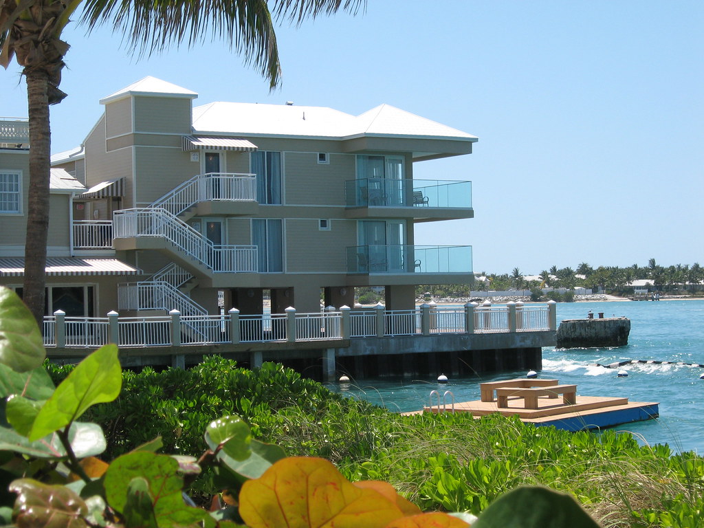 Key West Pier House Suites Addition Four Corners Construction, L.P