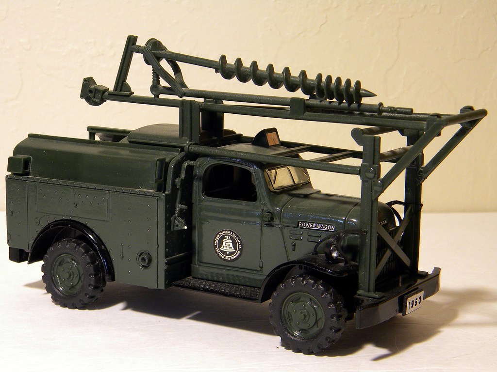 1950 Dodge Power Wagan Bell Telephone Truck (The Yorkshire Co) 1/25th