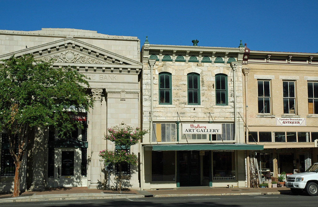 Farmers State Bank Building The Farmers State Bank Buildin… Flickr