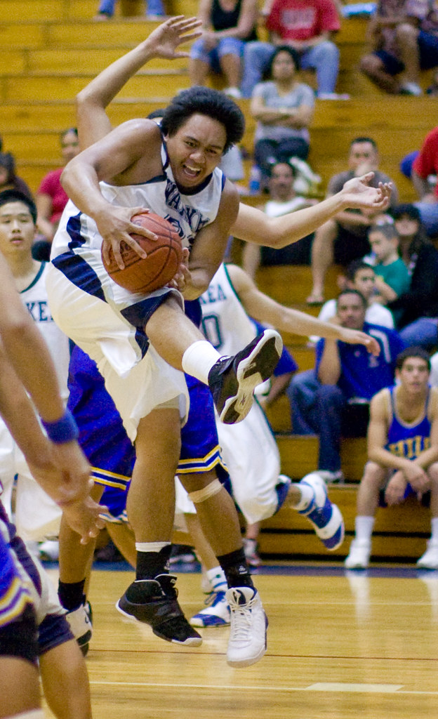 Rebound Hilo v. Waiakea BIIF boys basketball News Flasher Flickr