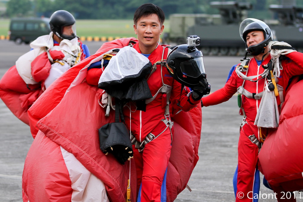 The Red Lions a photo on Flickriver
